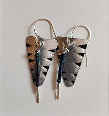 Stiped ear (2).jpg