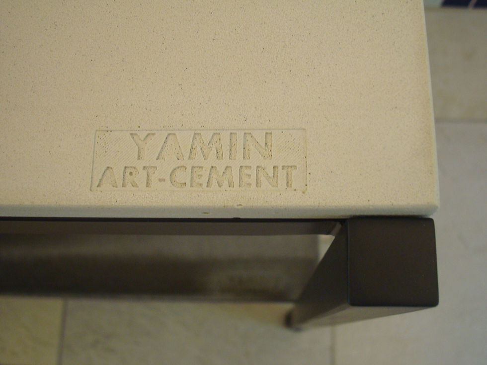 Thumbnail: 餐廳邊桌