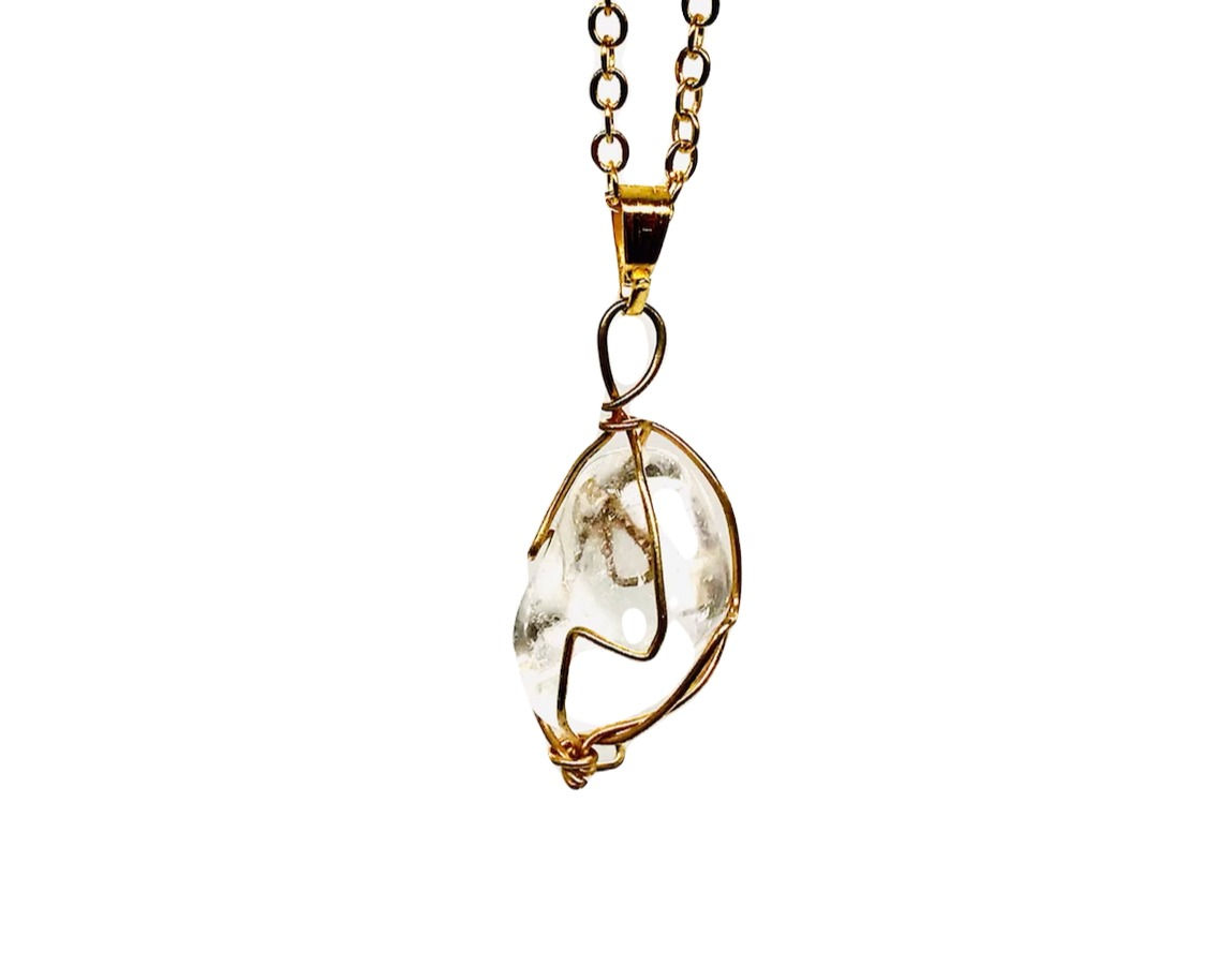 Clear Quartz Healing Crystal Pendant Necklace for clarity, focus, energy and success