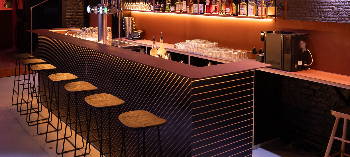 vue ensemble bar.jpg