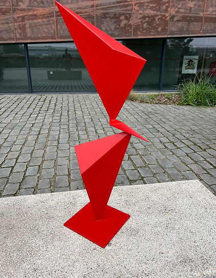 Sculpture Raise Me Up Rouge