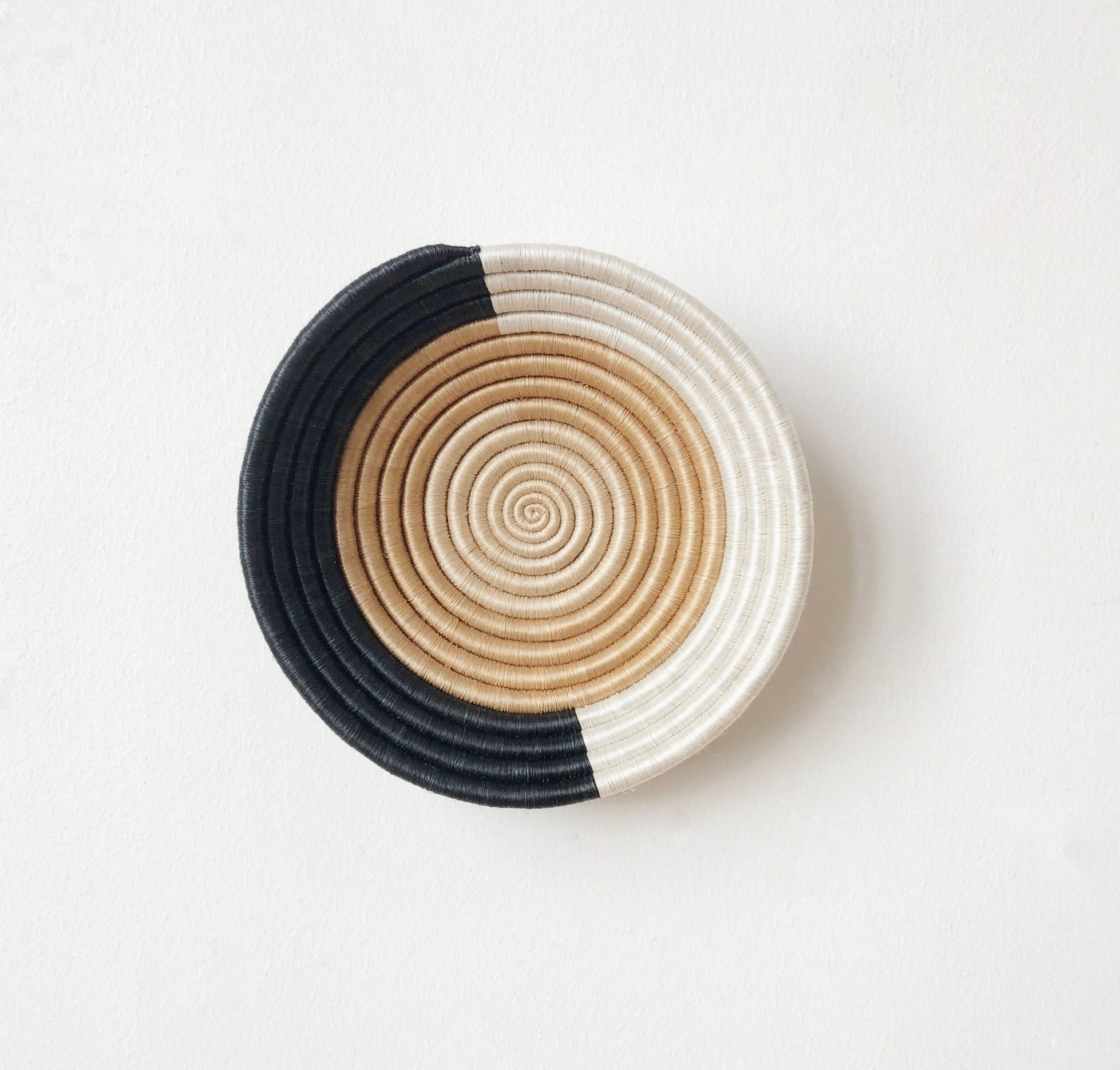 Nyakinama Small Bowl/Wall Art