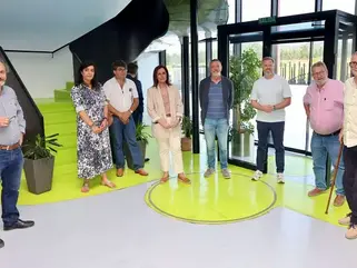 Visita institucional á empresa Savelo, S.L., beneficiaria dunha axuda do Programa Leader 2014-2020