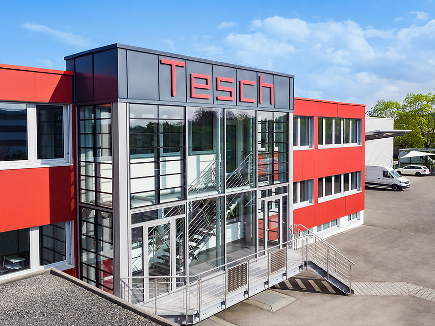 Luftbildaufnahme eines Gebäudeteil der Diamant- Gesellschaft Tesch GmbH