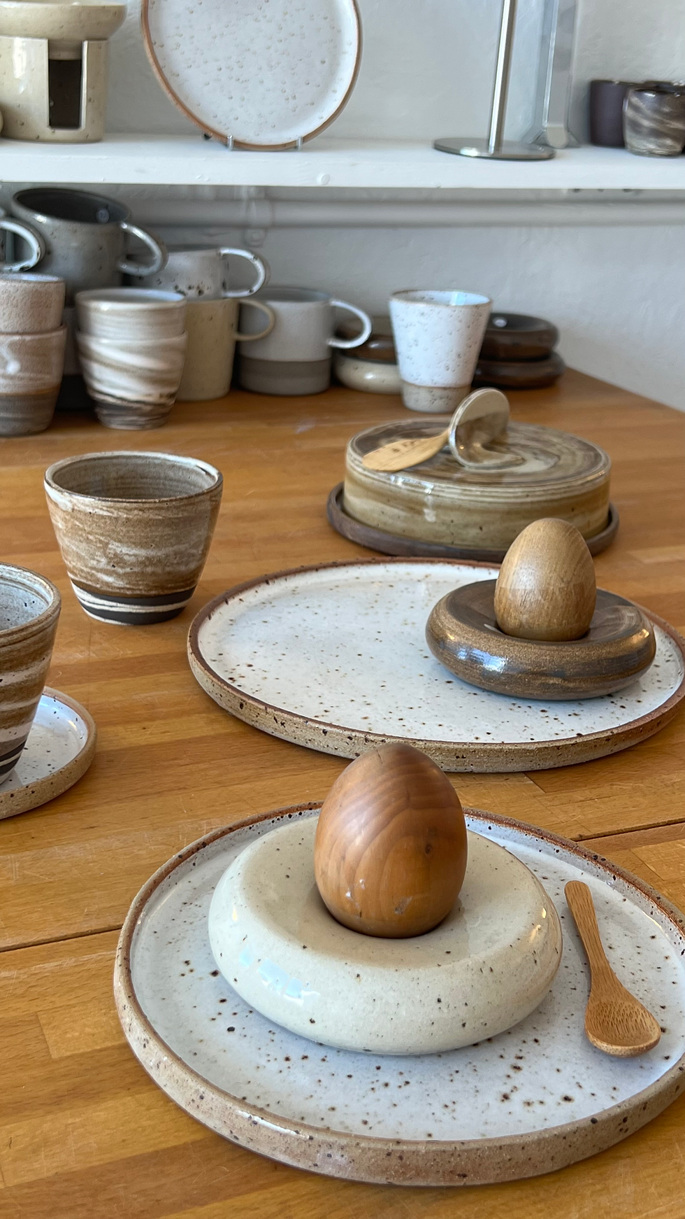 Thumbnail: Speckled egg cup