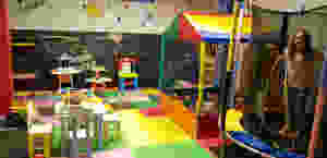 Foto na Brinquedoteca do Nikkei