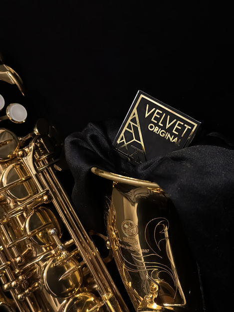 Velvet Packaging Mockup 2