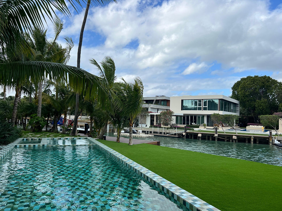 Is Synthetic Grass Worth It in Florida?