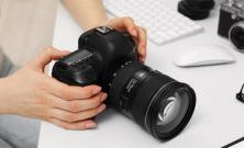 hong kong photographer risks