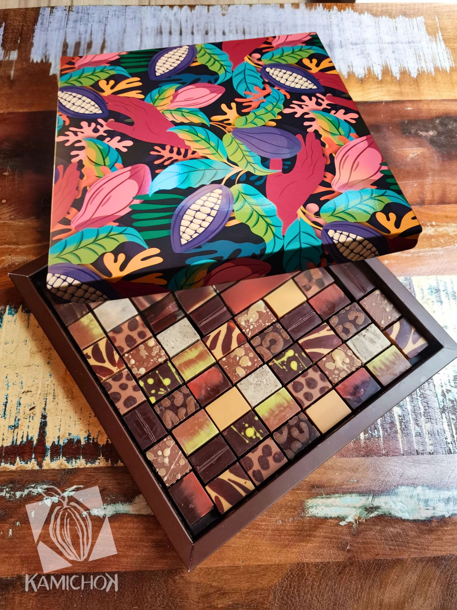 LE TÉMÉRAIRE - Plumier 74 chocolats fourrés