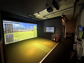 What Are the Most Important Features to Look for in a Golf Simulator Projector