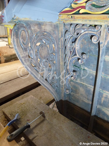 017 - Sand Rear inner NS carving & porch bracket