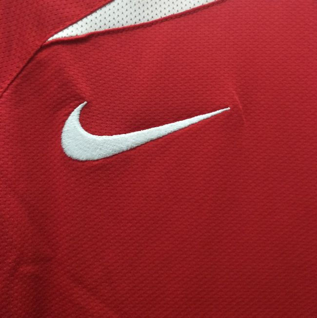 Thumbnail: Camisa Retrô Nike Manchester United Home 2005/2006
