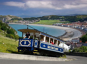 P529B-The-Great-Orme-Tramway-and-Llandudno.jpg