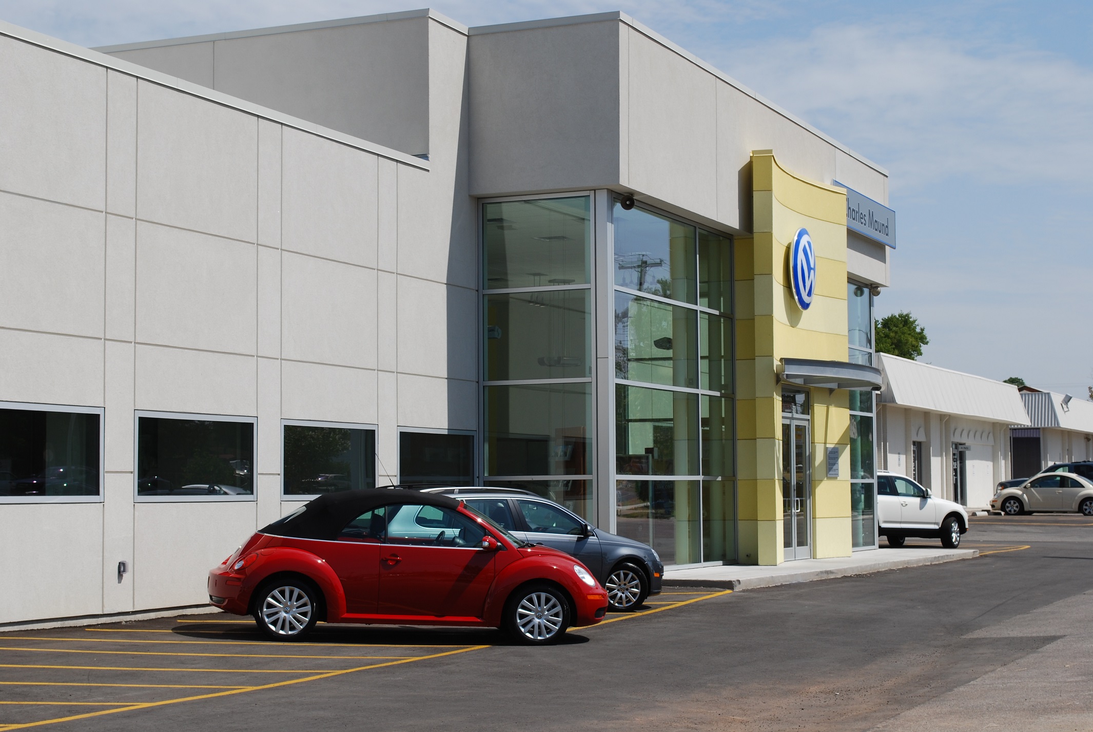 Maund VolksWagen | Austin Architects