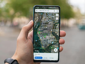 Person using an cell phone app to look at a detailed map that could provide information regarding traffic accidents, roadway closures and other traffic scenarios that could be used in a collision trial case.