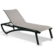 bain de soleil sunset gris chez Piscines & Bains