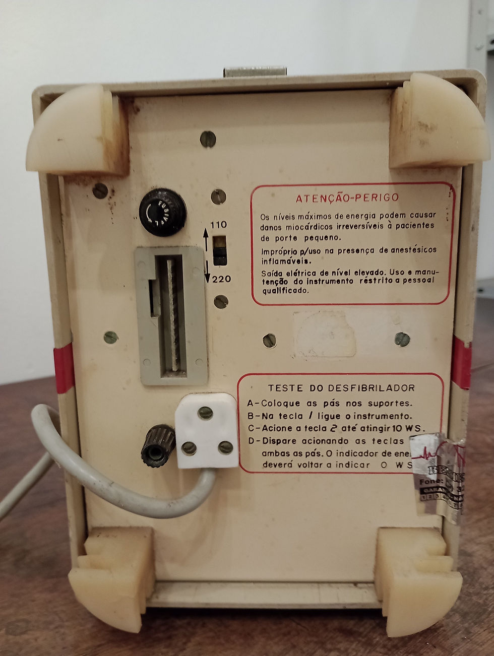 Miniatura: Desfilibrador Funbec DF-02