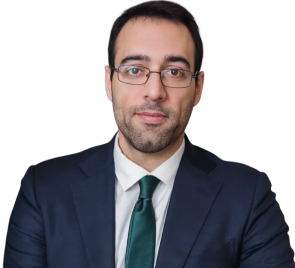 Simple Professional LinkedIn Profile Picture_edited_edited.png