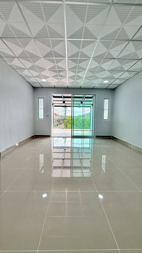 ห้องนอนใหญ่ กว้างโล่งสบาย