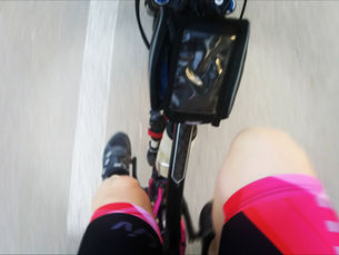 "העולם שייך לצעירים?!"