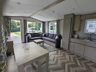 Shared accommodation during your stay, sleeps up to 4 people, but only 2 to a van! Cornwall and Devon Locksmith Training, Southwest UK