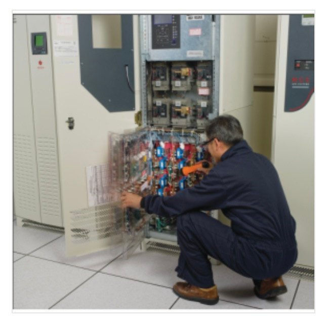 (1) Yr Advantage Ultra Service Plan for (1) UPS 3L 600kVA UPS