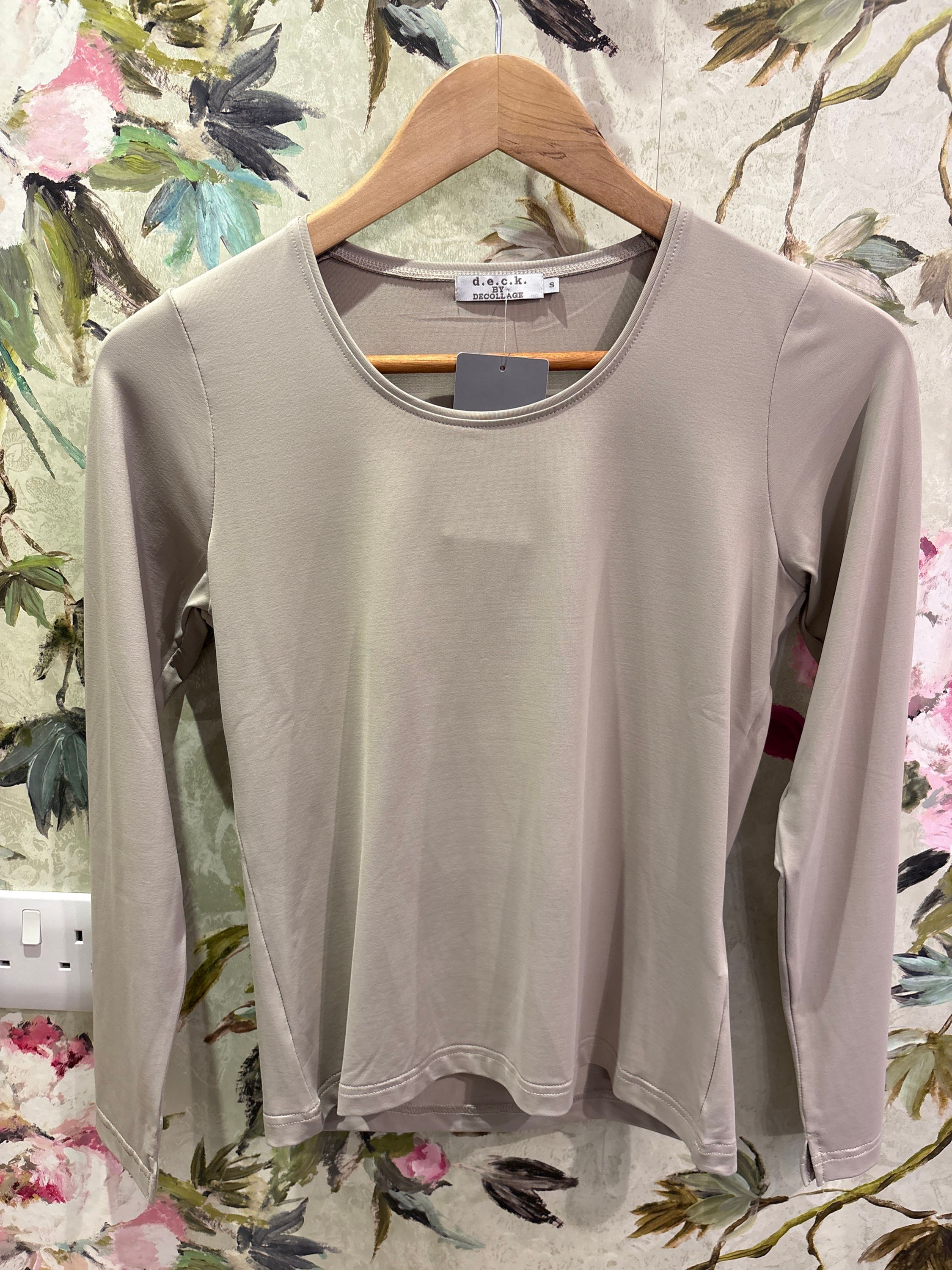  Decollage Paula Long Sleeve Basic Taupe 
