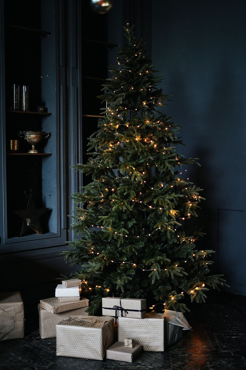 Thumbnail: Multifunctional 7ft pe mountain king artificial christmas tree
