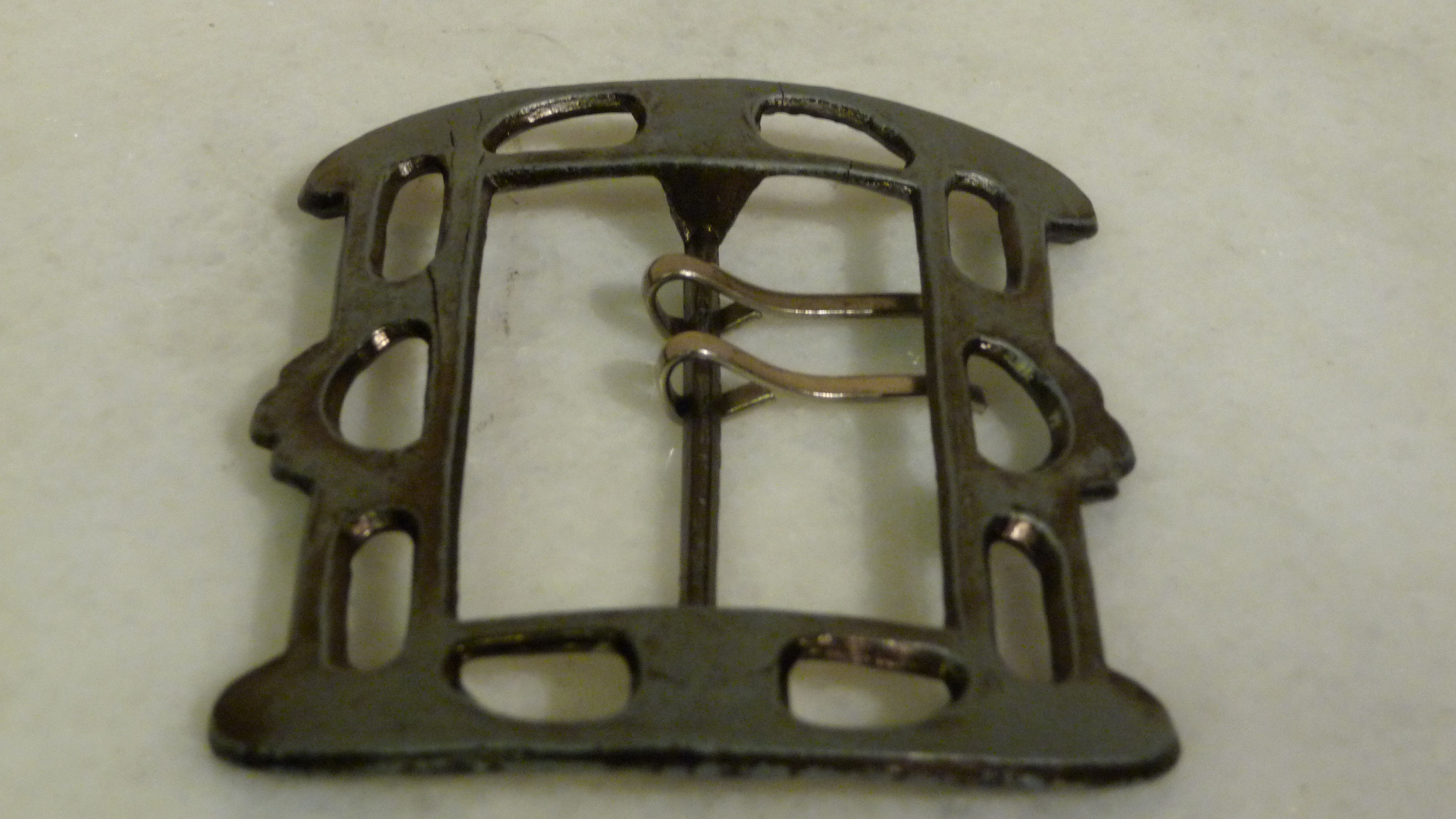 HEBILLA DE METAL DE 10 CM DE LARGO POR 7.8 CM ANCHO