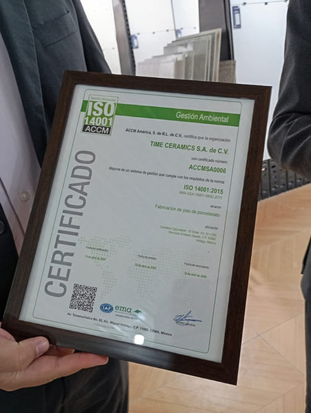 RECIBE TIME CERAMICS RECONOCIMIENTOS ISO 9001 e ISO 14001 POR LA CALIDAD DE SUS PRODUCTOS Y CUIDADO DEL MEDIO AMBIENTE