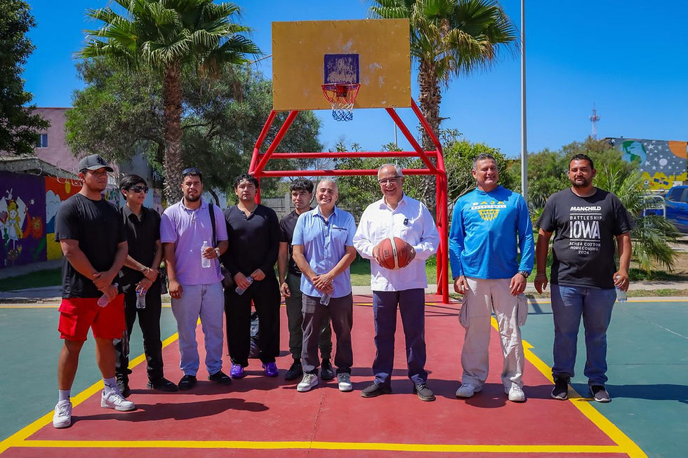 Alfredo Álvarez encabeza asamblea informativa en Playas de Rosarito