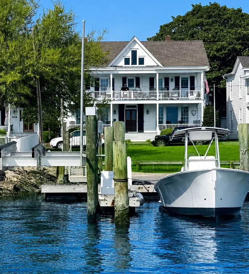 Property management and cleaning Crystal Coast NC waterfront
