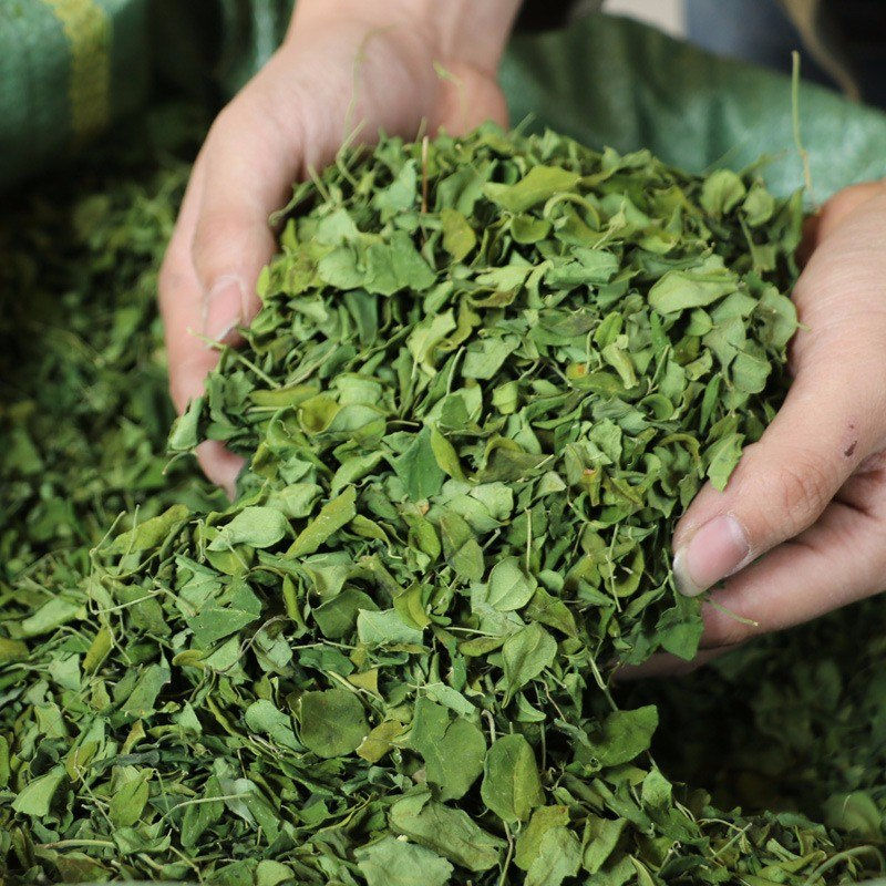 HOJA DE MORINGA PICADA - 40gr