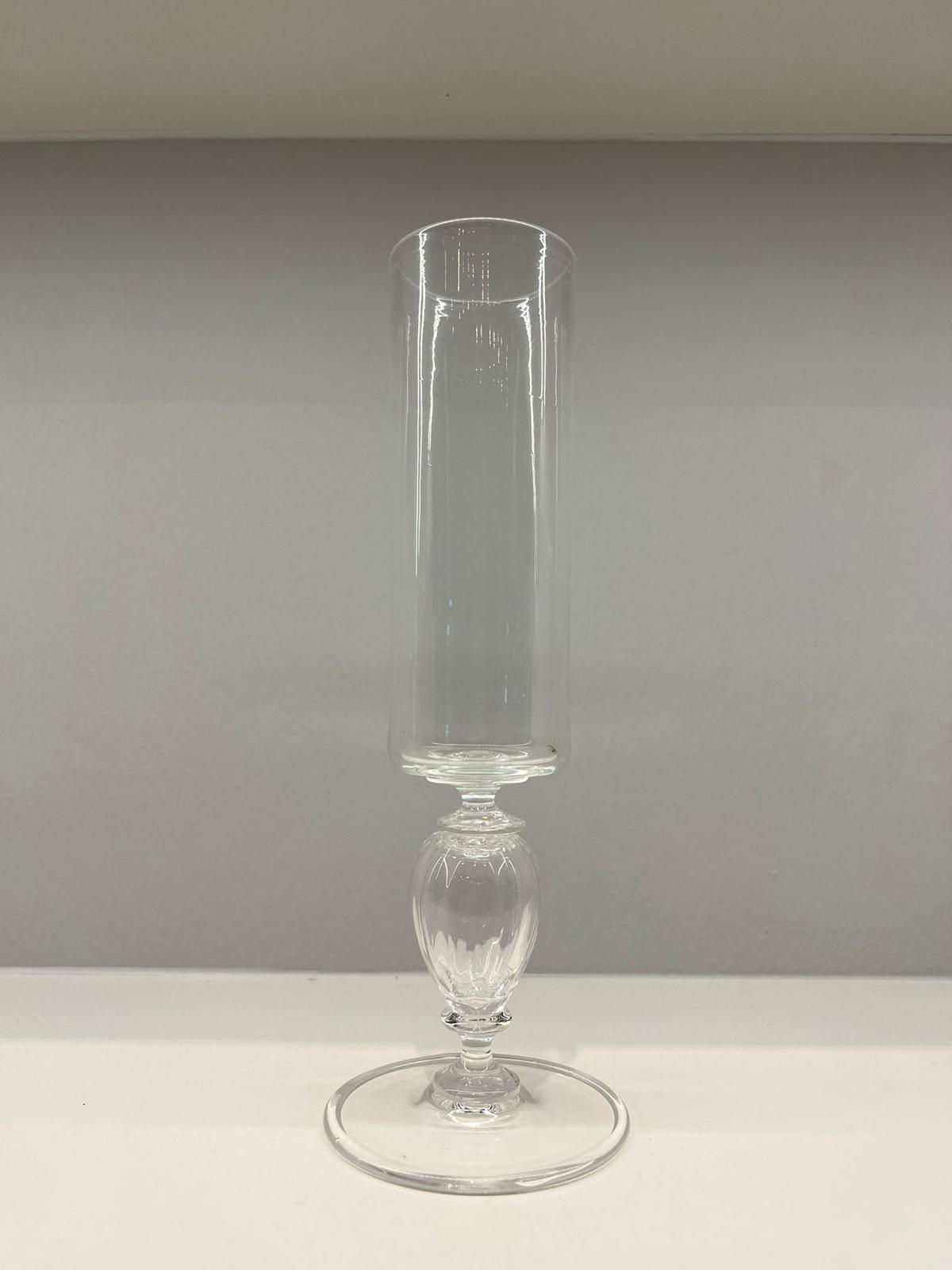 Champagne flute with round bead stem