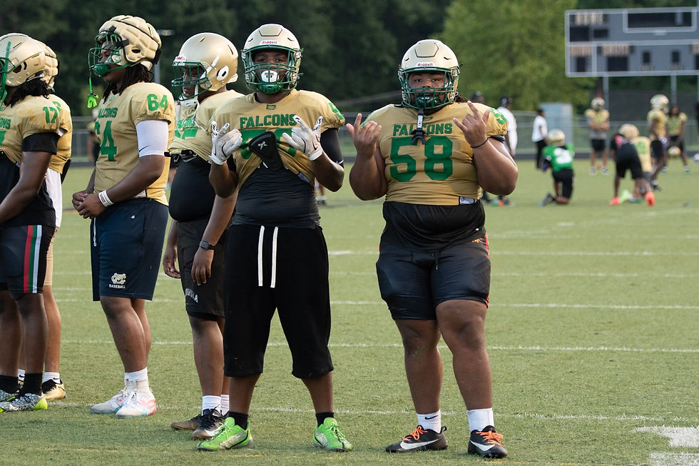 Senior OL/DL Romel Bradley & Benjamin Thompson