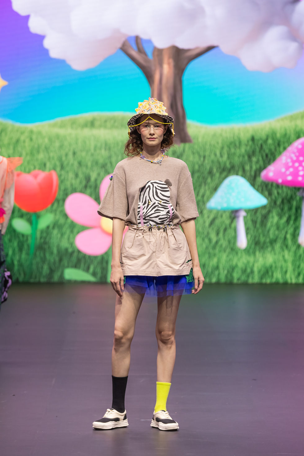 縮圖：SUN=SEN hat