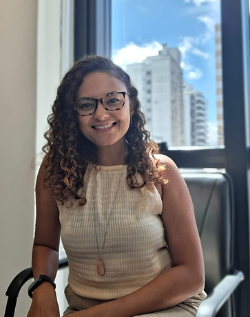 Psicóloga em seu consultório