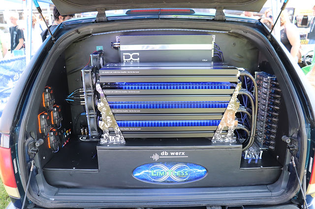 Car Audio Trunk Build