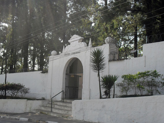 Cemitério de Parelheiros.jpg