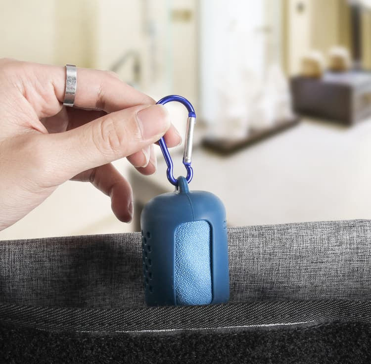 縮圖：矽膠套速乾毛巾