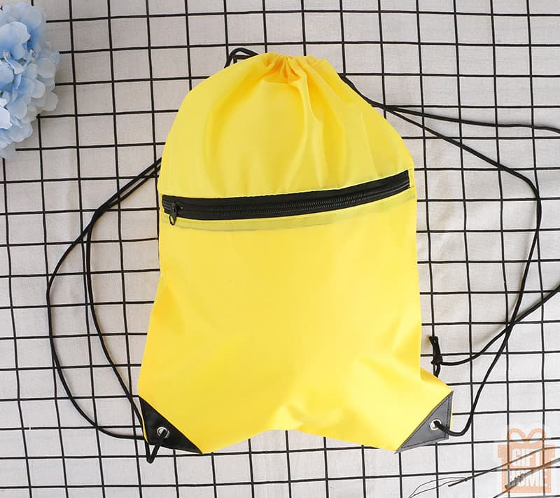 Thumbnail: Zipper drawstring bag