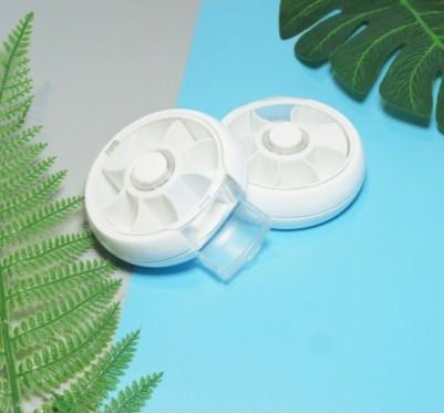 Round rotating pill box