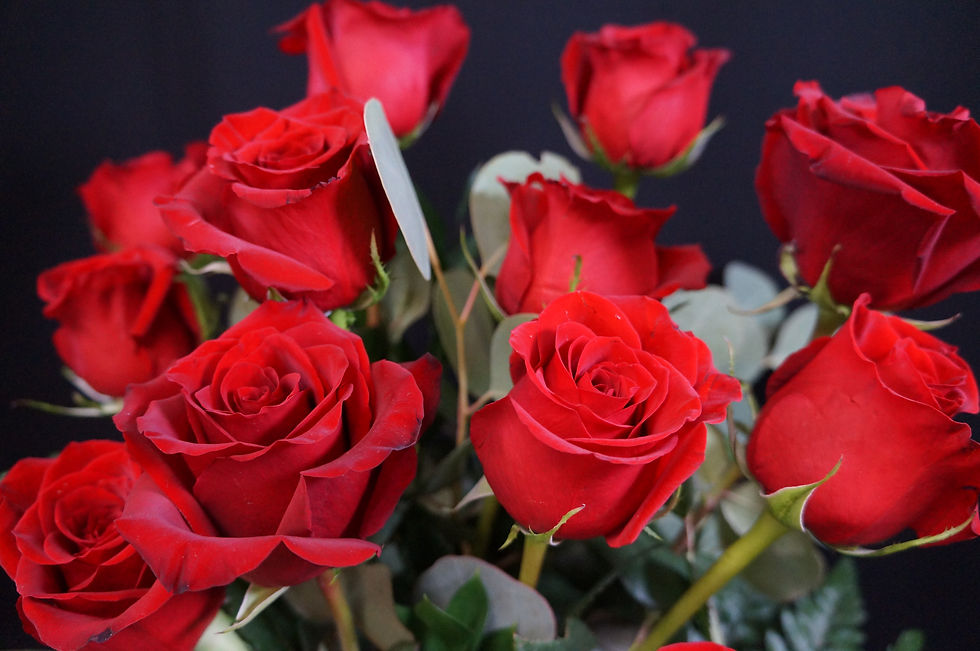 Thumbnail: Red Rose Arrangement