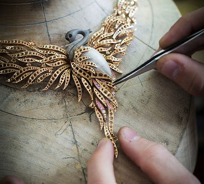 van-cleef-arples-2inspirations-620x560.j