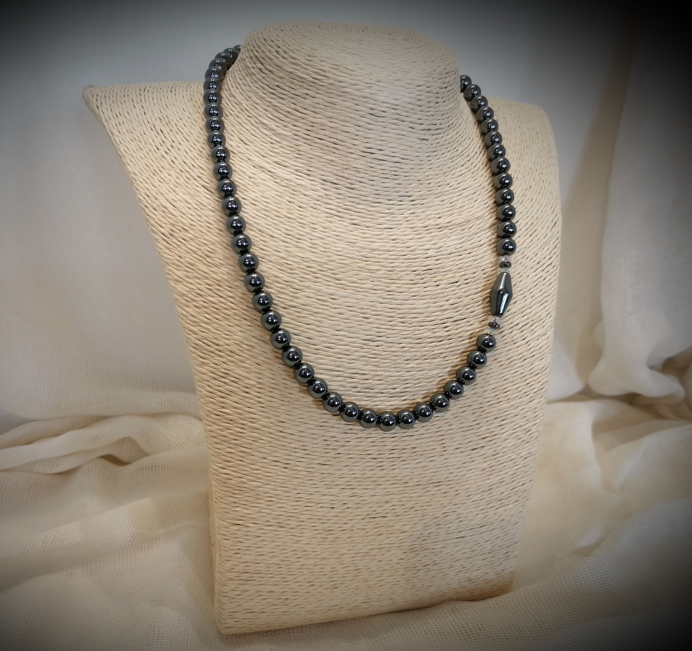 Γκρι αιματίτης με κρύσταλλα swarovski