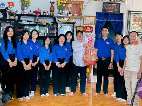 🧧💐 || THĂM VÀ TẶNG QUÀ GIA ĐÌNH CHÍNH SÁCH XUÂN GIÁP THÌN NĂM 2024 || 💐🧧
