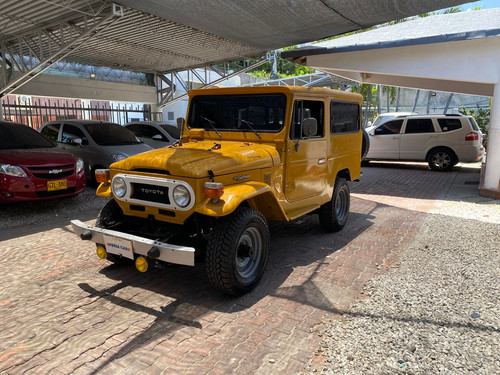 TOYOTA LAND CRUISER 1977 4X4 MECÁNICA 4.2L