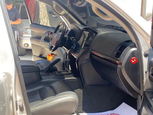 TOYOTA LAND CRUISER BLINDADA 2008 7 PUESTOS 4.5L AUTOMÁTICA 4X4