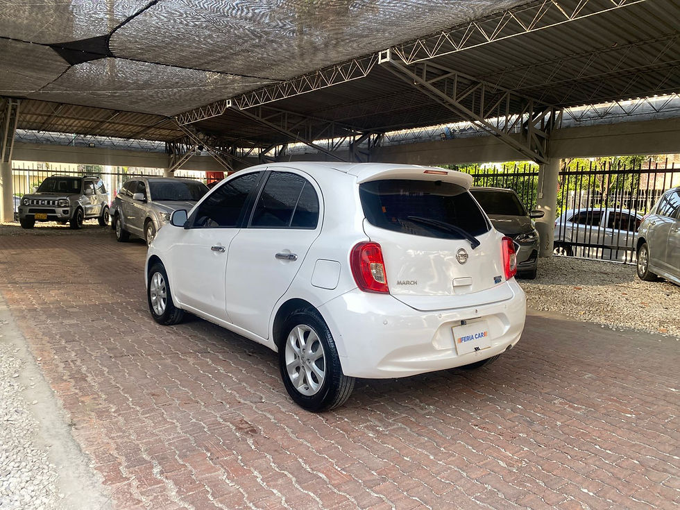 Miniatura: Nissan March 2018 | 5 Puestos | 1.6L Mecánica